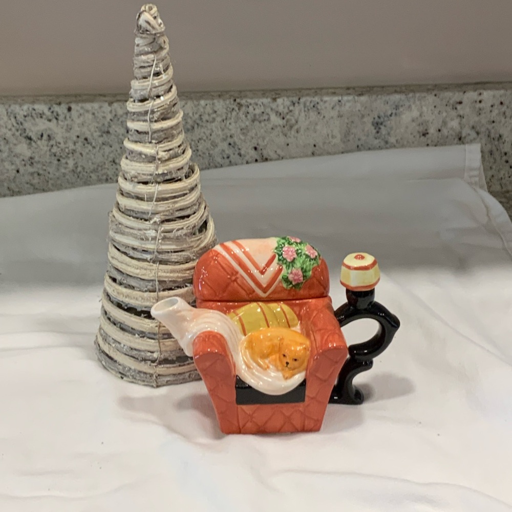 Cozy Armchair Teapot with Cat Design